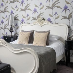 Contoh-Wallpaper-Dinding-Pola-Floral