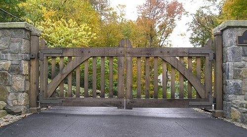 gambar pagar rustic