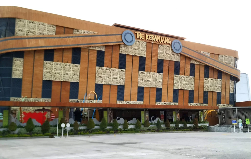 The Keranjang Facade