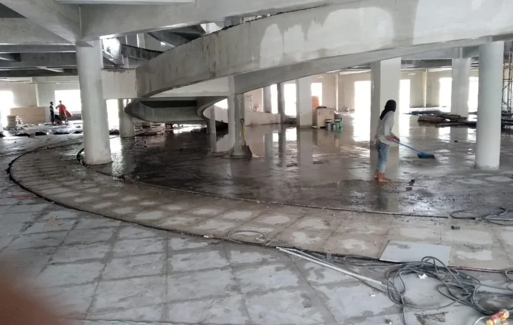 The keranjang bali mall interior construction photos