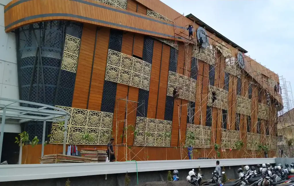 The keranjang bali mall construction photos